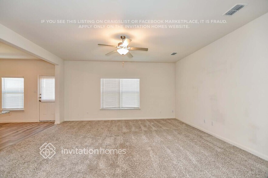 Building Photo - 3032 Chico Dr