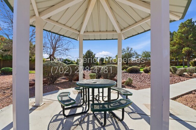 Building Photo - NW North Las Vegas!! Single Story!! No Carpet!! Low Maintenance Desert landscape front and back!!