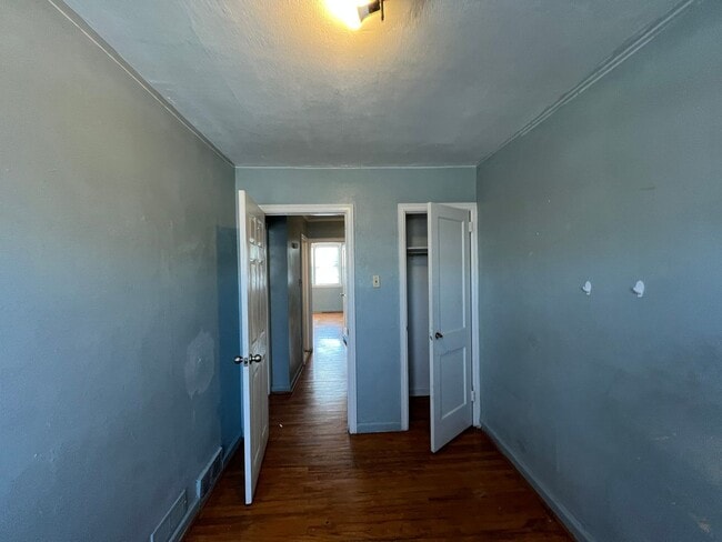 Building Photo - 7134 Souder St