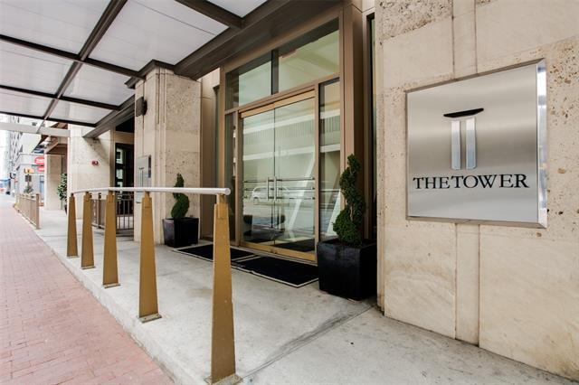 Building Photo - 500 Throckmorton St