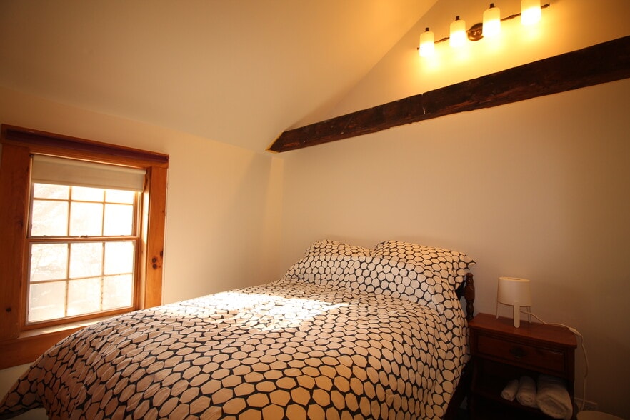 Building Photo - 1 Summer St