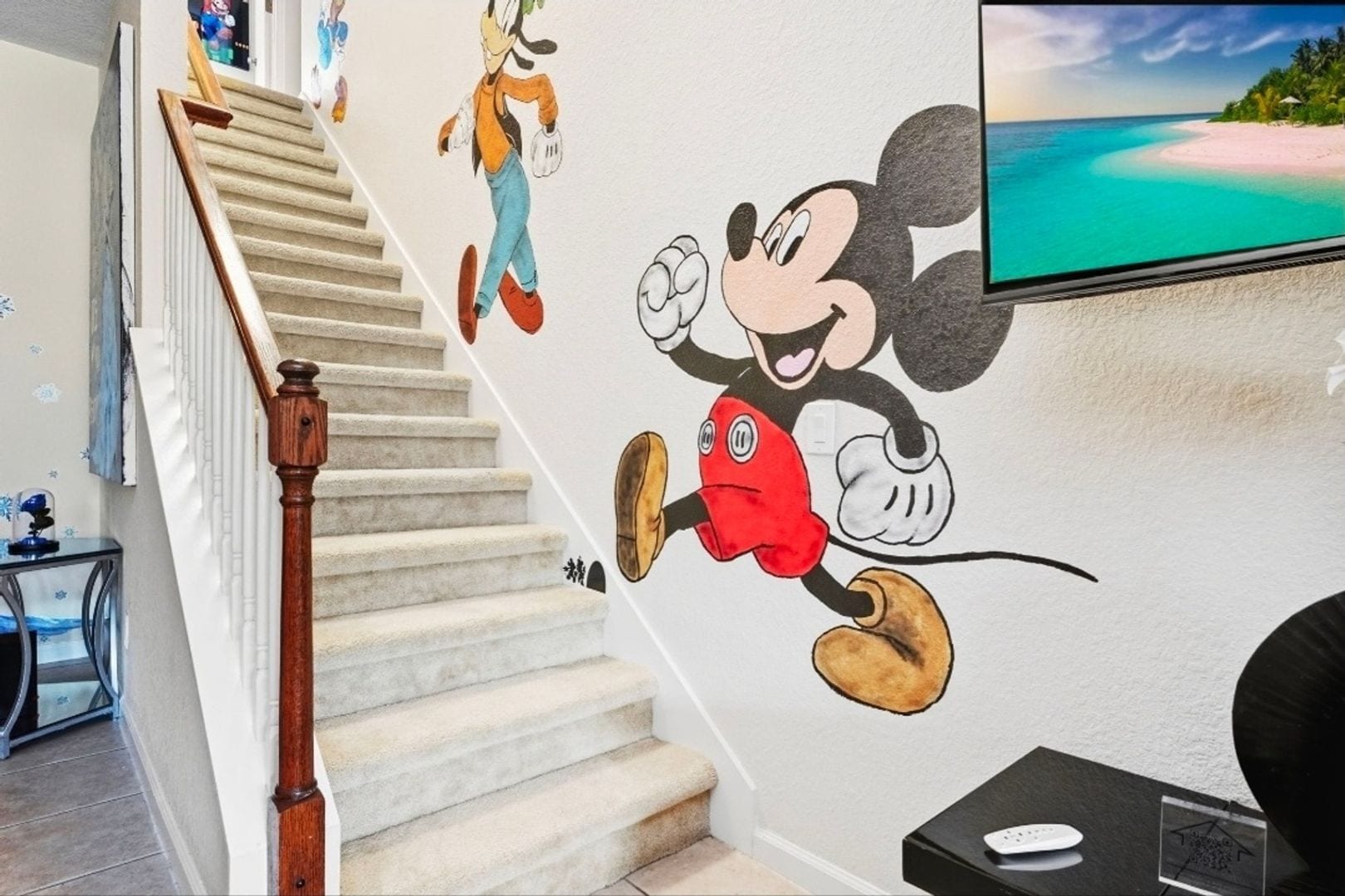 Building Photo - 4980 Castle St W