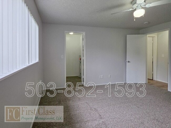 Building Photo - 1384 NE 186th Ave