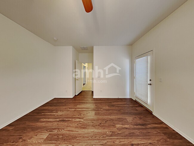 Building Photo - 15954 W Port Royale Ln