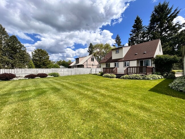 Building Photo - Delightful 4 Bed, 2 Bath Home in Spokane V...