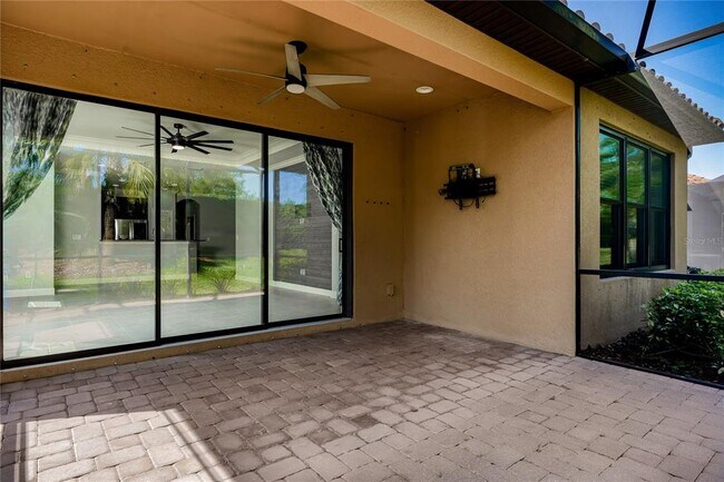 Building Photo - 10413 Highland Park Pl