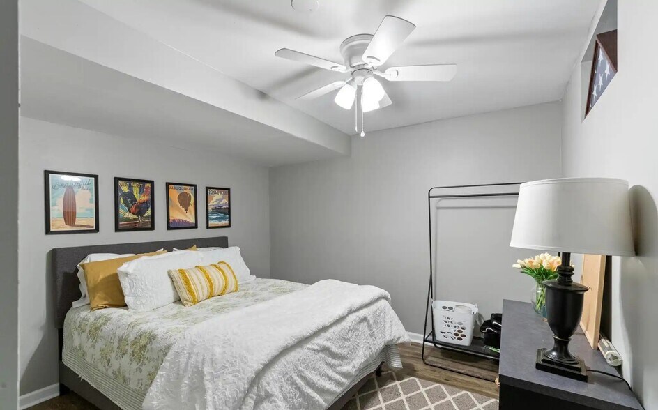 Building Photo - 6 Beau Ridge Dr