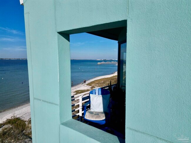 Building Photo - 1390 Fort Pickens Rd