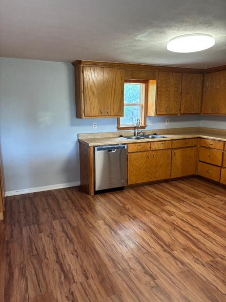 Building Photo - 8835 US-277