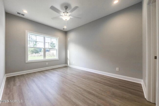 Building Photo - 53 Crew Ct