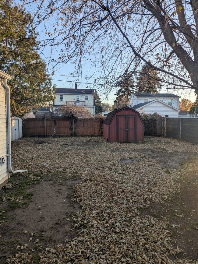 Building Photo - 1820 Harold St