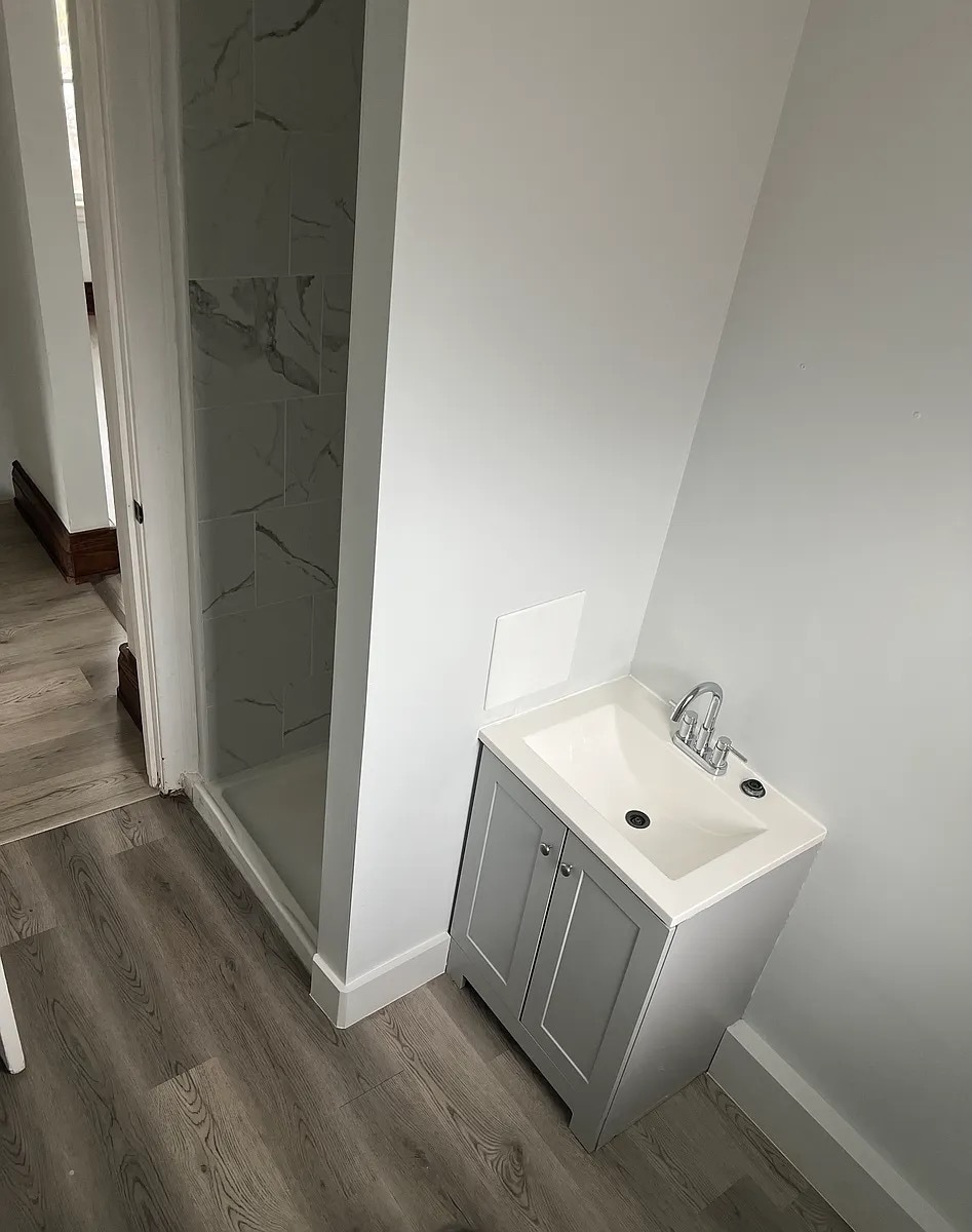 Building Photo - 553 Britton Rd