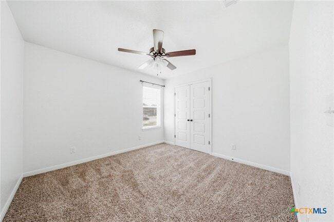 Building Photo - 5301 Primavera Ln