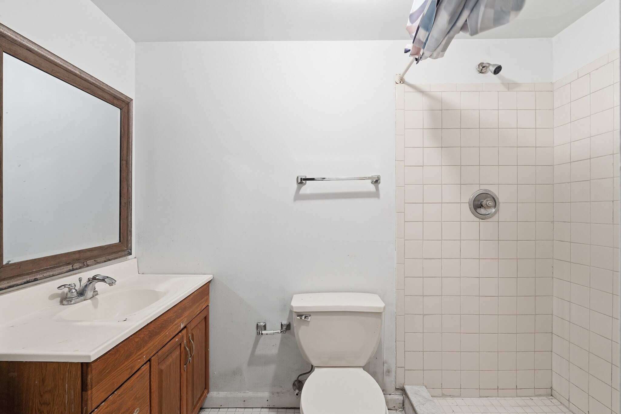 Building Photo - 11 Oakdale Mnr