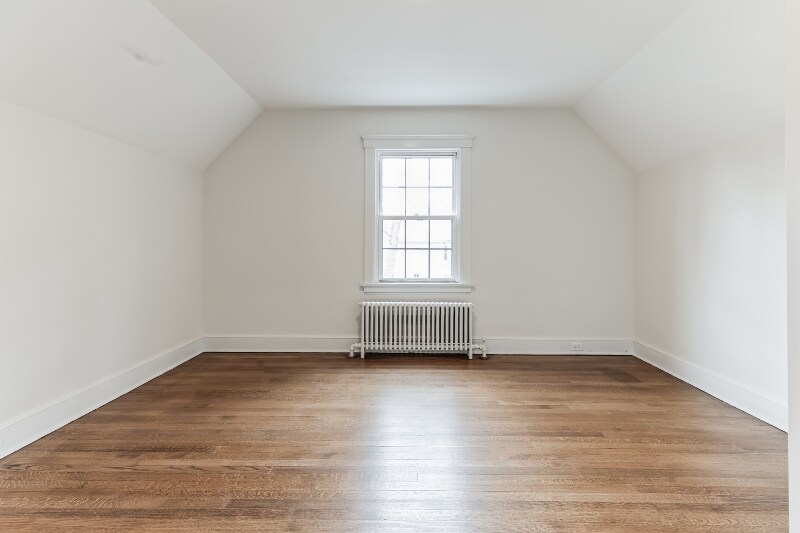 Building Photo - 60 Maple Ave