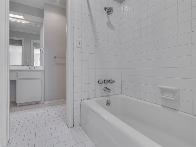 Building Photo - 2530 NW 62nd St