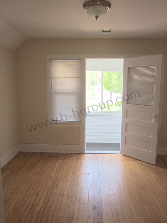 Building Photo - 1313 73rd St