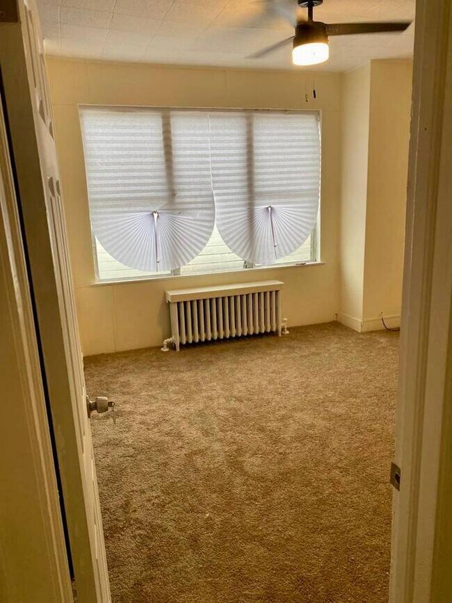 Building Photo - 1453 S Etting St