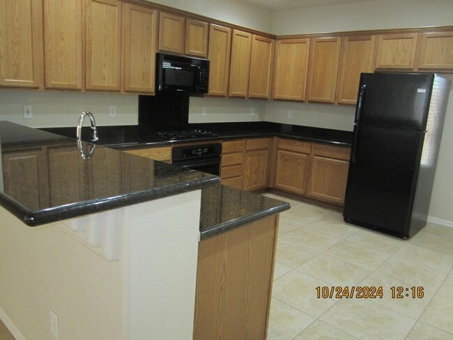 Building Photo - Beautiful Siungle-story home in Aliante