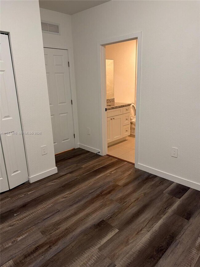 Building Photo - 13390 SW 251st Terrace