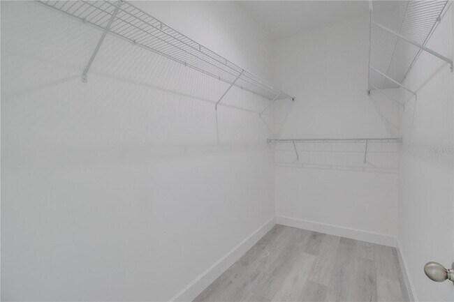 Building Photo - 16816 SW 41st Ave Rd
