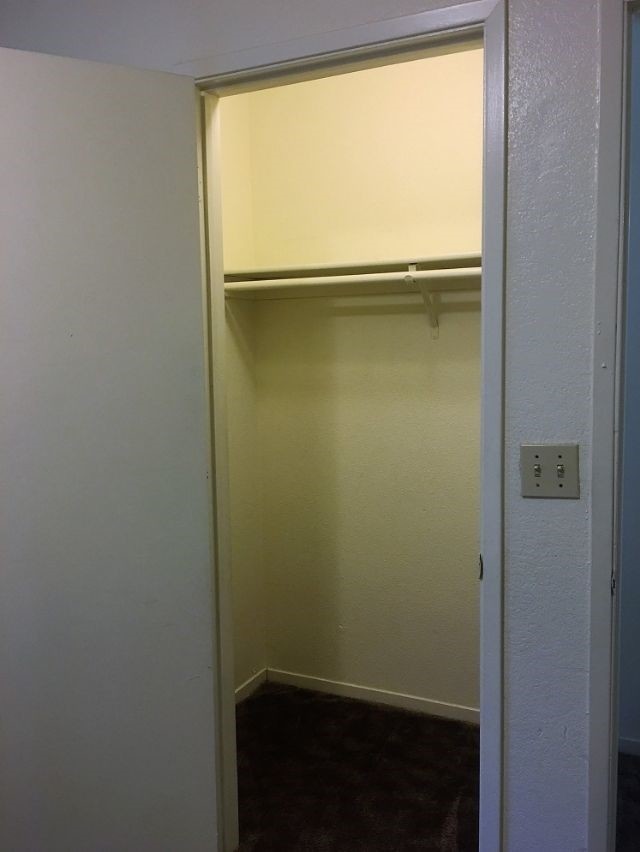 Building Photo - Apartment For Rent in Fresno