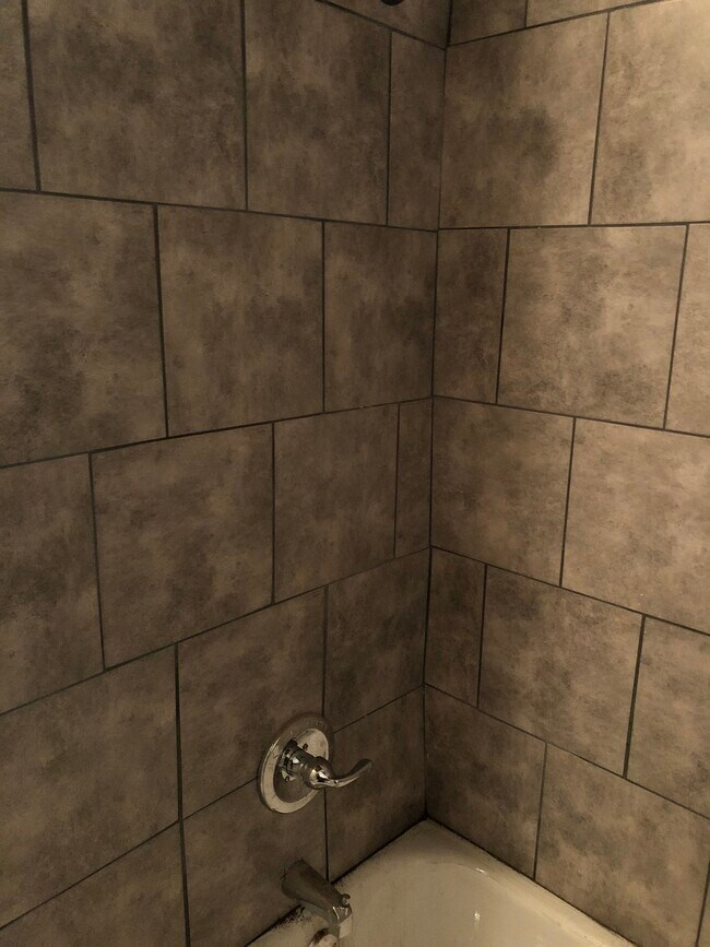 Building Photo - 649 Fulton Ave SW