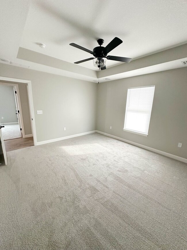 Building Photo - Italian Estates Property Management
