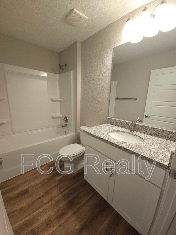 Building Photo - 9058 N Bee Way