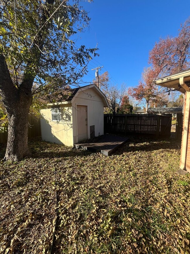 Building Photo - Beautiful home in Tulsa