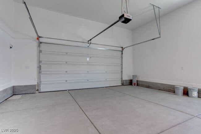 Building Photo - 4778 Outlook Peak St