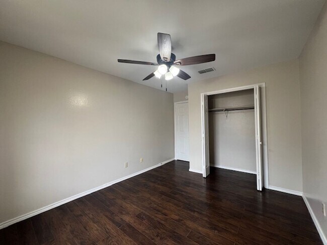 Building Photo - Shiloh Heights Condos