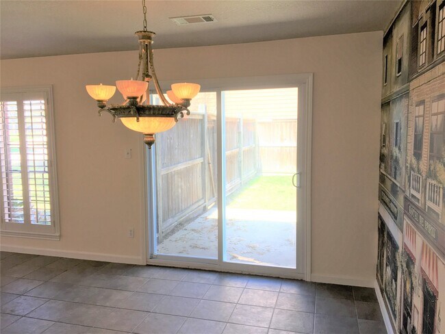 Building Photo - 12944 Orion Ct E