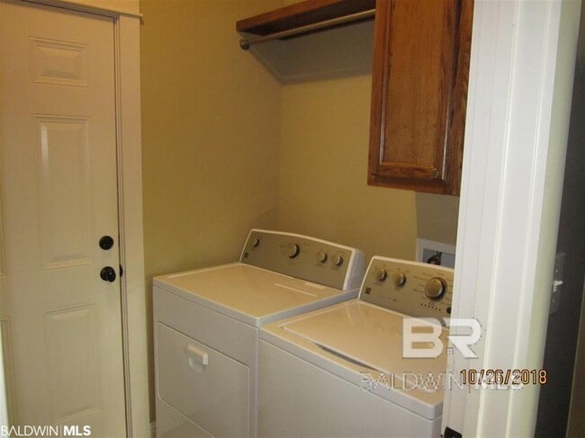 Building Photo - 7714 Kari Ln