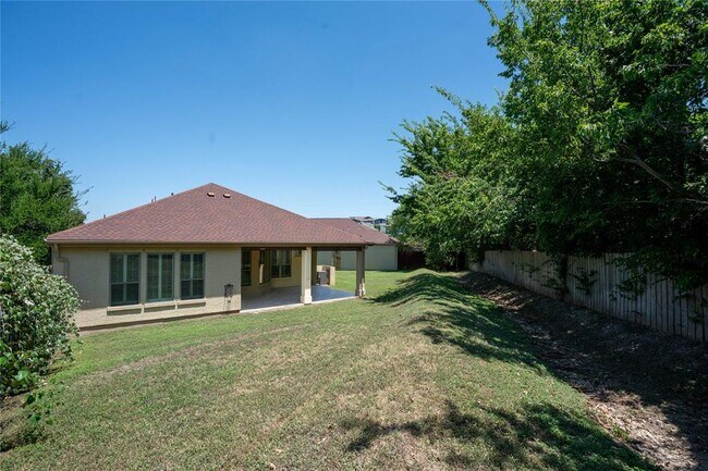 Building Photo - 210 Rivulet Ln