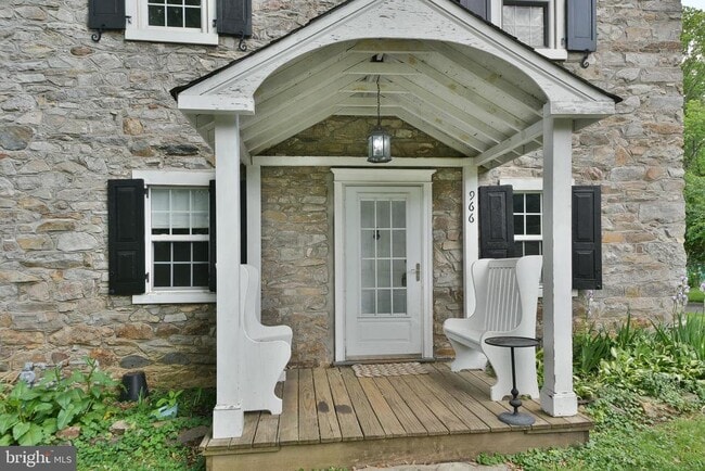Building Photo - 966 Paige Ct