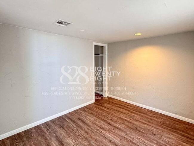 Building Photo - 2 Bed/1 Bath Single Family Home Available NOW in Del City!