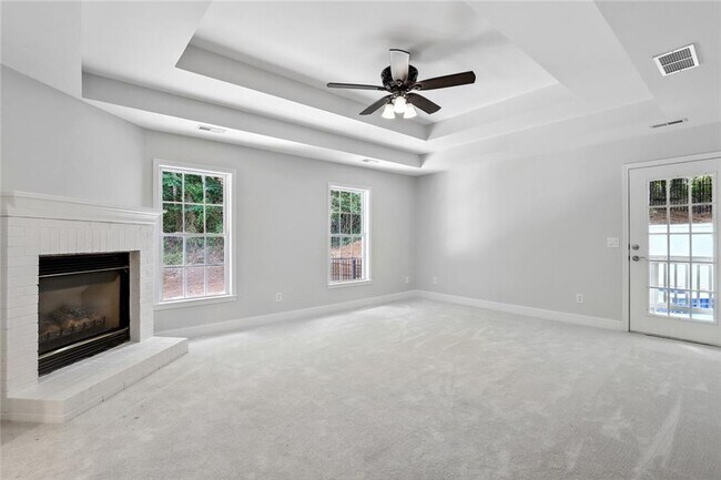 Building Photo - 210 Aerie Ct