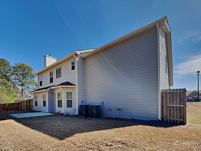 Building Photo - 210 Livingston Ct