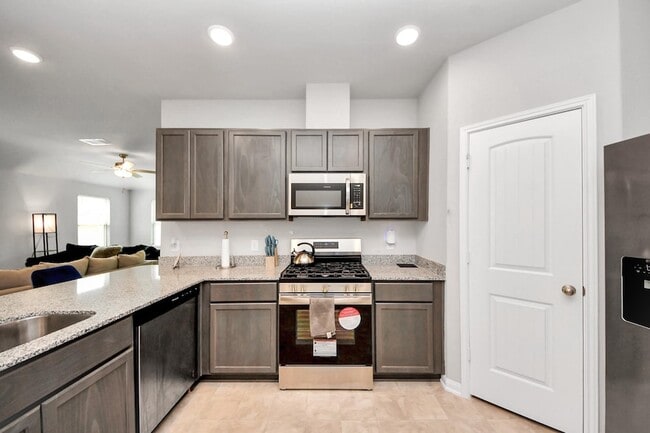 Building Photo - 5342 Basquiat Dr