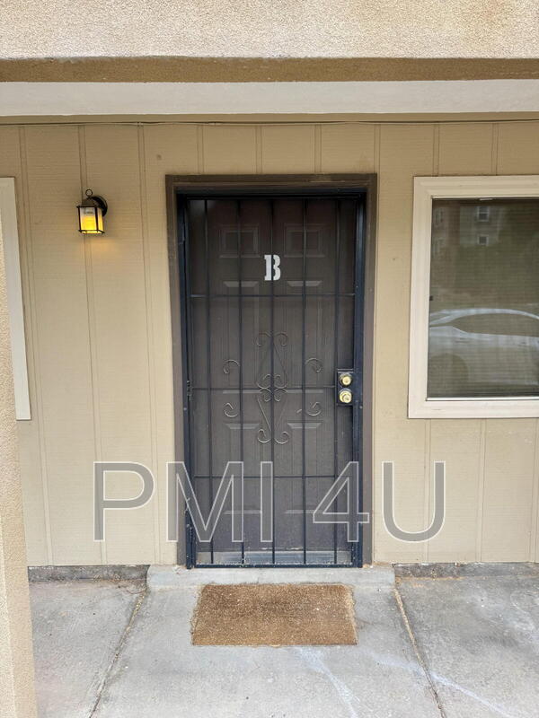 Building Photo - 12409 Manitoba Dr NE