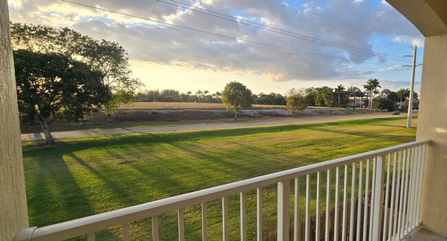 Building Photo - 2344 SE 16th Terrace