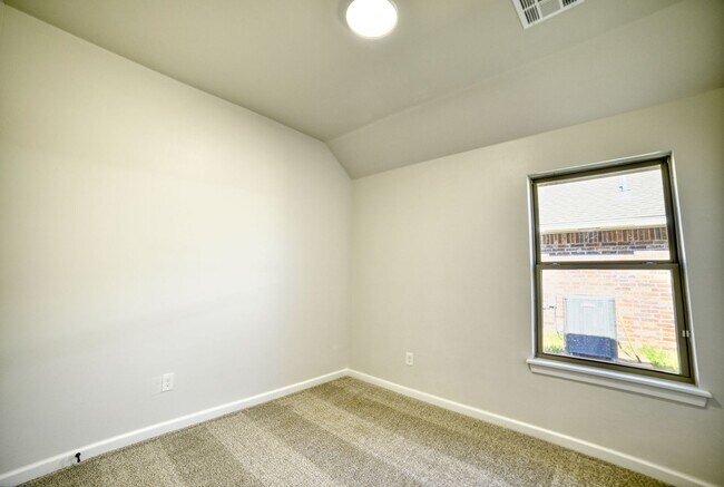 Building Photo - Brand New Home in Washington!