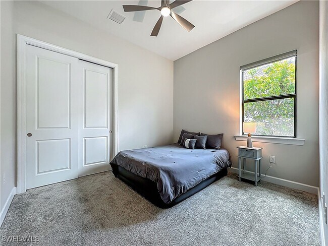 Building Photo - 2126 Yellowfin Cir