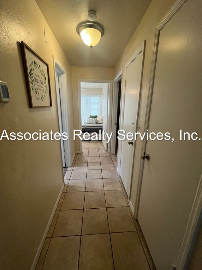 Building Photo - Beautifully furnished  2-Bedroom Duplex – ...