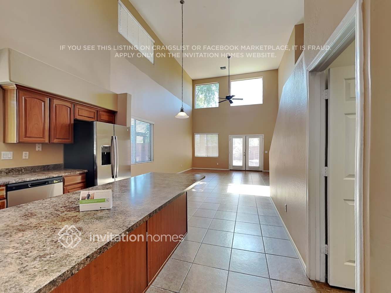 Building Photo - 1441 E Thornton Ave