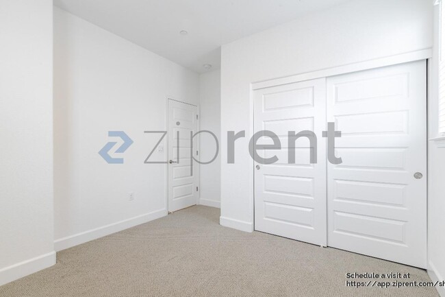 Building Photo - 1168 Caraballo Dr