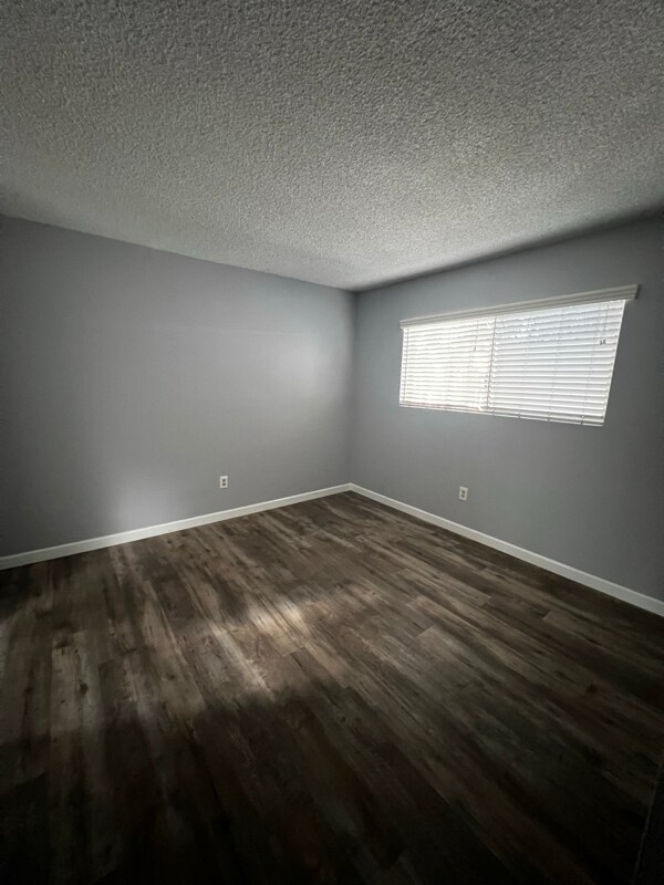 Building Photo - 2435 W 227th St