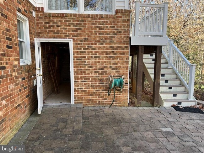 Building Photo - 6830 Pacific Ln