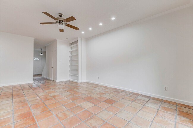 Building Photo - 14719 Barryknoll Ln